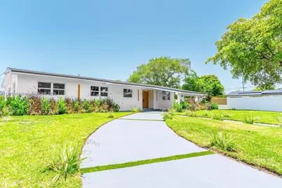 19661 NE 10th Pl, Miami, FL 33179 - Photo 1