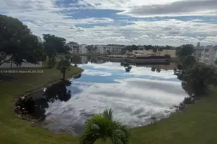 8220 Sunrise Lakes Blvd, Sunrise, FL 33322 - Photo 32