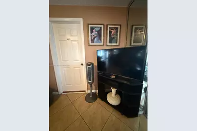 8220 Sunrise Lakes Blvd #309, Sunrise, FL 33322 - Photo 12