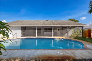 5402 NW Emblem St, Port Saint Lucie, FL 34983 - Photo 4