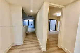 11279 NW 15th Ct, Pembroke Pines, FL 33026 - Photo 10