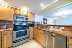 1621 Collins Ave, Miami Beach, FL 33139 - Photo 14