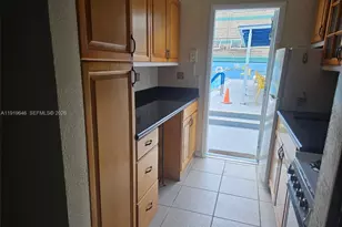 315 Van Buren St, Hollywood, FL 33019 - Photo 4