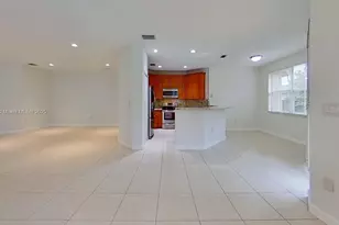 11229 NW 78th Ln, Doral, FL 33178 - Photo 8