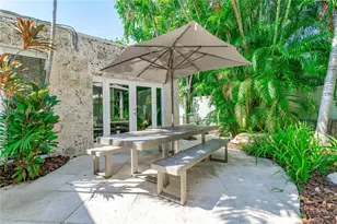 111 S Hibiscus Dr, Miami Beach, FL 33139 - Photo 6