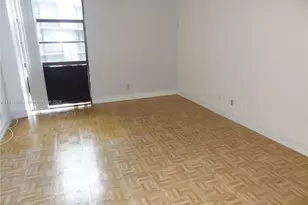 3401 N Country Club Dr, Aventura, FL 33180 - Photo 30