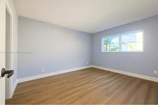 333 NW 17th Ct, Fort Lauderdale, FL 33311 - Photo 8