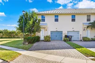 4144 Greenway Dr, Hollywood, FL 33021 - Photo 12