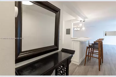 6061 Collins Ave #7D, Miami Beach, FL 33140 - Photo 16