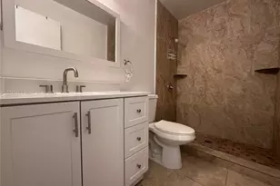 1024 S Independence Dr, Homestead, FL 33034 - Photo 22