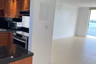 2910 Point E Dr, Aventura, FL 33160 - Photo 26