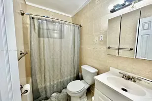 460 NE 169th St, North Miami Beach, FL 33162 - Photo 8