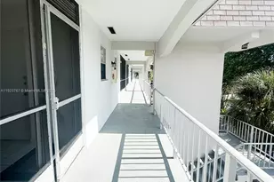 501 Blue Heron Dr, Hallandale Beach, FL 33009 - Photo 10