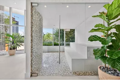 700 NE 24th St #1503, Miami, FL 33137 - Photo 36