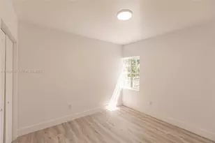 3180 NW 2nd St, Miami, FL 33125 - Photo 10