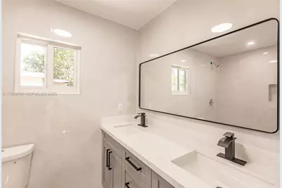 3180 NW 2nd St, Miami, FL 33125 - Photo 20