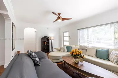 753 NE 81st St, Miami, FL 33138 - Photo 8