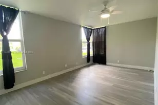 922 NE 199th St, Miami, FL 33179 - Photo 18