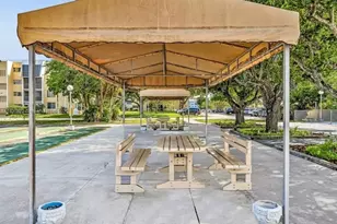 922 NE 199th St, Miami, FL 33179 - Photo 6
