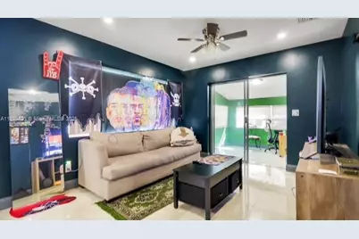 1041 NW 24th Ter, Fort Lauderdale, FL 33311 - Photo 12