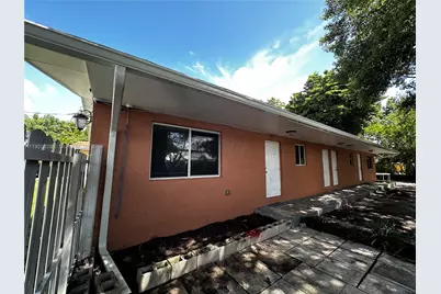 566 NW 95th St #566, Miami, FL 33150 - Photo 4