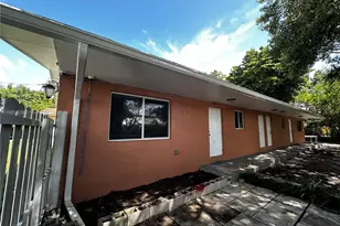 566 NW 95th St, Miami, FL 33150 - Photo 4