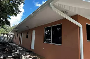 566 NW 95th St, Miami, FL 33150 - Photo 8