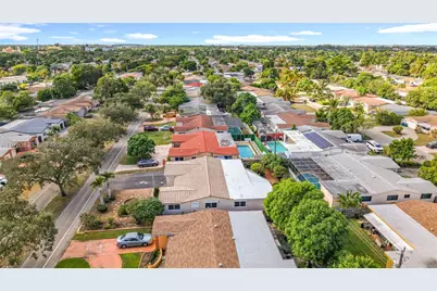 7541 Embassy Blvd, Miramar, FL 33023 - Photo 56