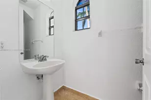 8934 SW 227th Terrace, Cutler Bay, FL 33190 - Photo 14