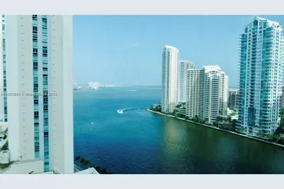 300 S Biscayne Blvd #T-1814, Miami, FL 33131 - Photo 2