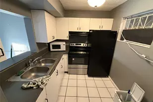 3710 NW 21st St, Lauderdale Lakes, FL 33311 - Photo 22