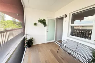 180 NE 12th Ave, Hallandale Beach, FL 33009 - Photo 10