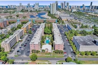 180 NE 12th Ave #12E, Hallandale Beach, FL 33009 - Photo 2