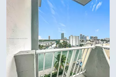 7133 Bay Dr #705, Miami Beach, FL 33141 - Photo 20