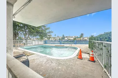 7133 Bay Dr #705, Miami Beach, FL 33141 - Photo 24