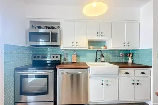 7133 Bay Dr, Miami Beach, FL 33141 - Photo 4