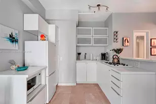 255 W 24th St, Miami Beach, FL 33140 - Photo 8