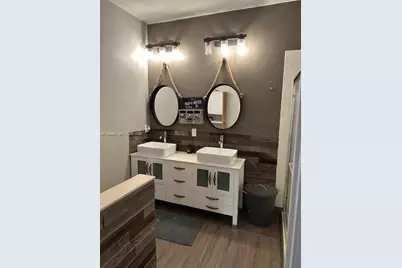 1471 NW 159th Ave, Pembroke Pines, FL 33028 - Photo 10