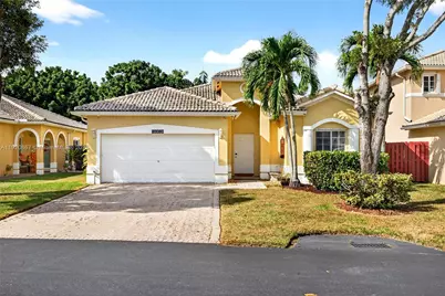 14010 SW 154th Pl, Miami, FL 33196 - Photo 1