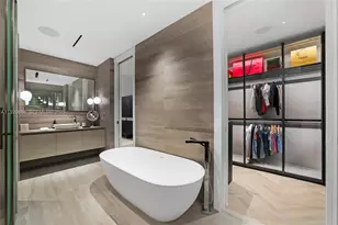 5775 Collins Ave, Miami Beach, FL 33140 - Photo 30