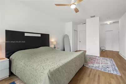 1023 NW 100th Ave, Miami, FL 33172 - Photo 22