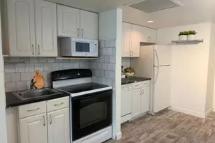 999 Brickell Bay Dr, Miami, FL 33131 - Photo 8