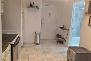 999 Brickell Bay Dr, Miami, FL 33131 - Photo 12