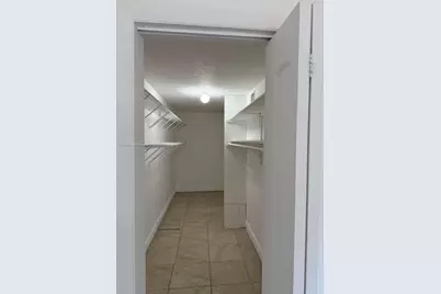 6960 Miami Gardens Dr #2-225, Hialeah, FL 33015 - Photo 10