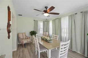 142 NW 10th Ct, Boynton Beach, FL 33426 - Photo 10