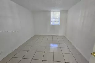 4550 NW 9th St, Miami, FL 33126 - Photo 6