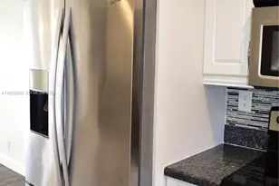 9360 Sunrise Lakes Blvd, Sunrise, FL 33322 - Photo 6