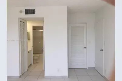 500 Three Islands Blvd #M16, Hallandale Beach, FL 33009 - Photo 8