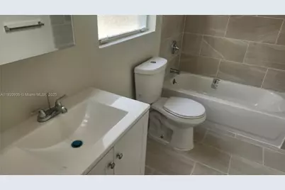 829 SW 3rd St, Miami, FL 33130 - Photo 12