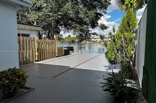 6915 W 16th Dr, Hialeah, FL 33014 - Photo 40